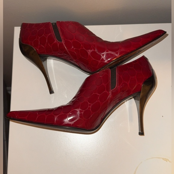 Donald Pliner Chad Red Croc Embossed Leather Point Toe Stiletto Heel Booties - Picture 5 of 6